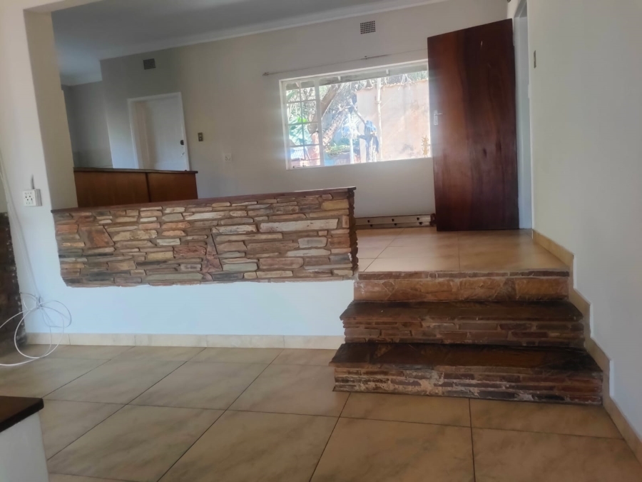 To Let 4 Bedroom Property for Rent in Val de Grace Gauteng
