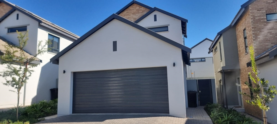 3 Bedroom Property for Sale in Broadacres Gauteng