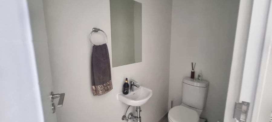 3 Bedroom Property for Sale in Broadacres Gauteng