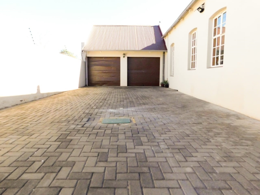 5 Bedroom Property for Sale in Heidelberg Proper Gauteng