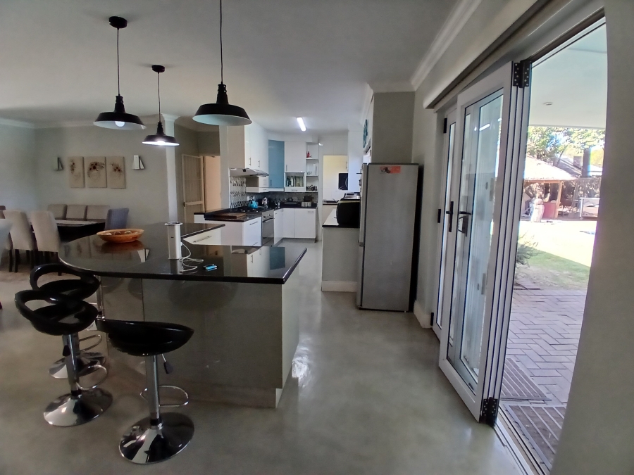 4 Bedroom Property for Sale in Brackendowns Gauteng