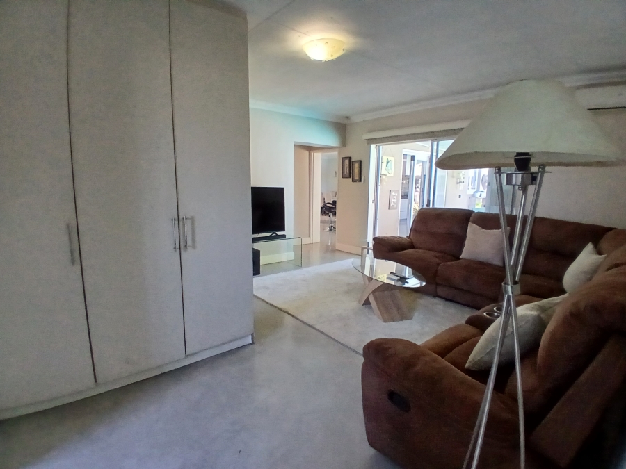 4 Bedroom Property for Sale in Brackendowns Gauteng