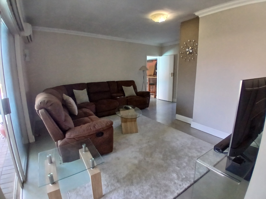 4 Bedroom Property for Sale in Brackendowns Gauteng