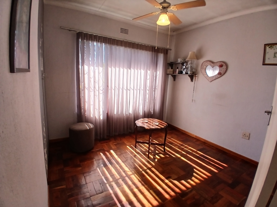 4 Bedroom Property for Sale in Brackendowns Gauteng