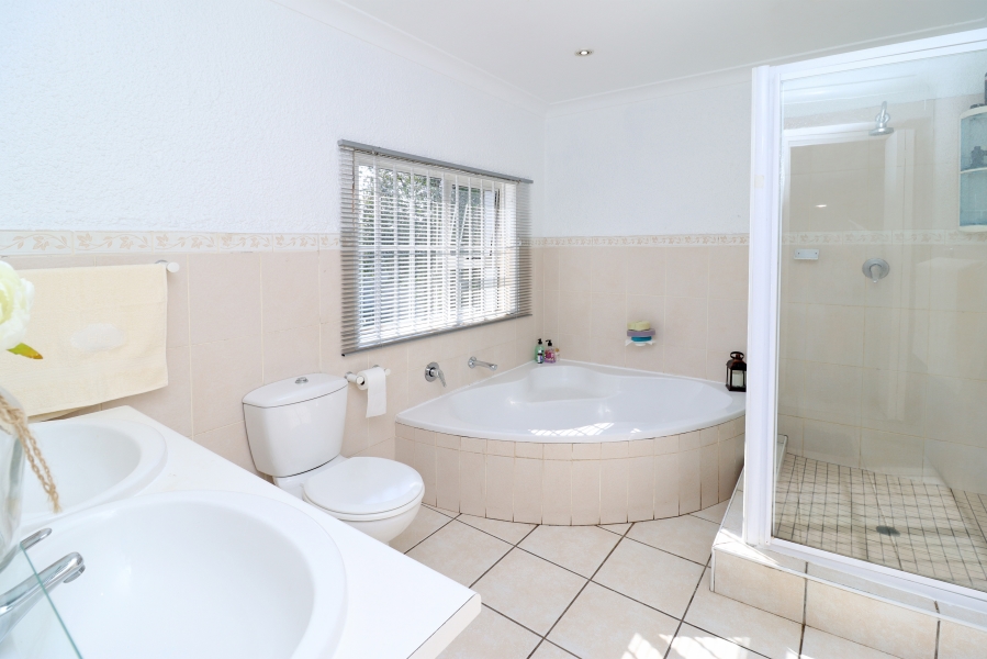 4 Bedroom Property for Sale in Sydenham Gauteng