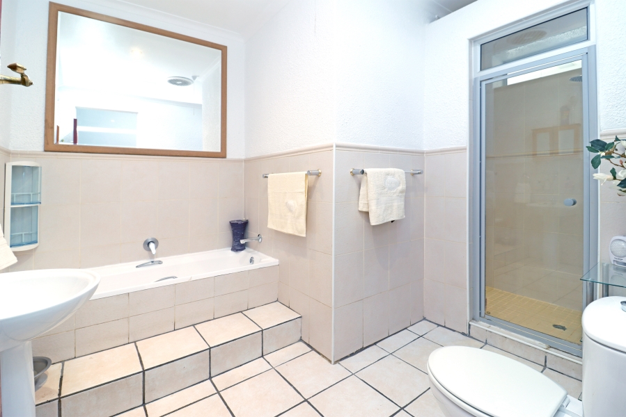 4 Bedroom Property for Sale in Sydenham Gauteng