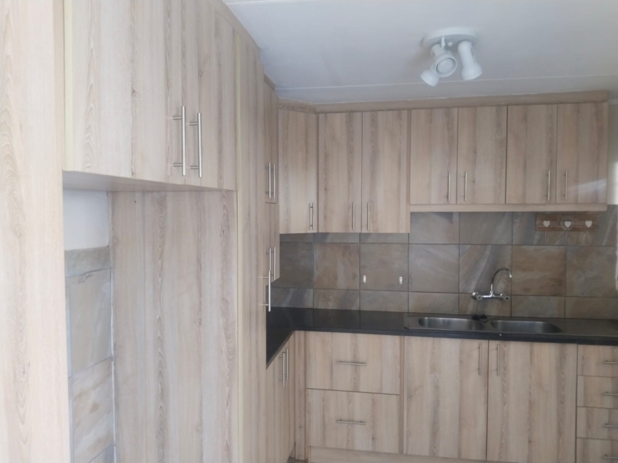2 Bedroom Property for Sale in Amandasig Gauteng
