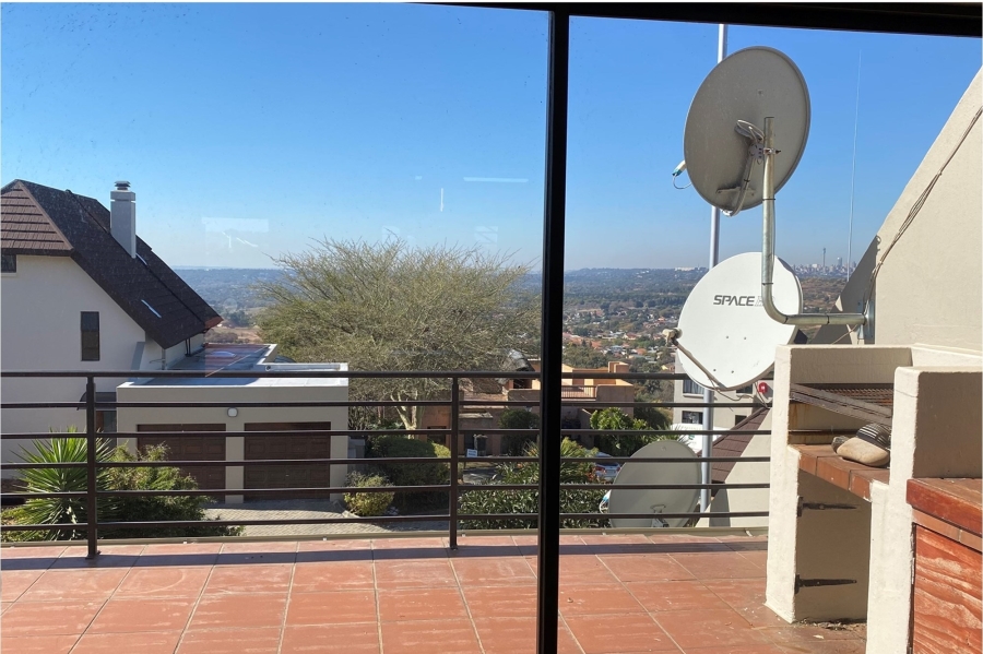 3 Bedroom Property for Sale in Northcliff Gauteng