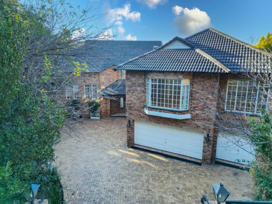 8 Bedroom Property for Sale in Fourways Gardens Gauteng