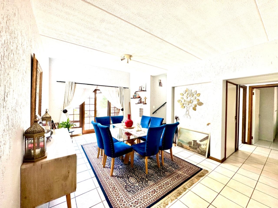 2 Bedroom Property for Sale in Lonehill Gauteng