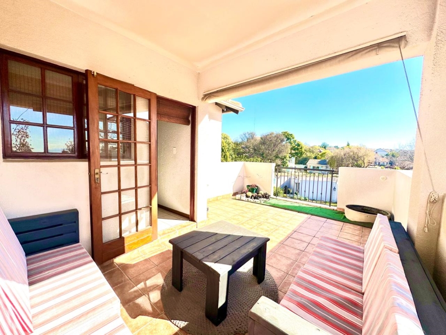 2 Bedroom Property for Sale in Lonehill Gauteng