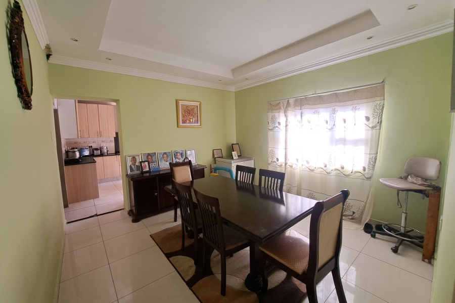 2 Bedroom Property for Sale in Orange Grove Gauteng