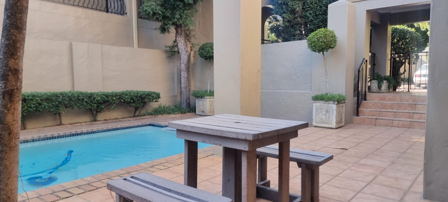 1 Bedroom Property for Sale in Pineslopes Gauteng