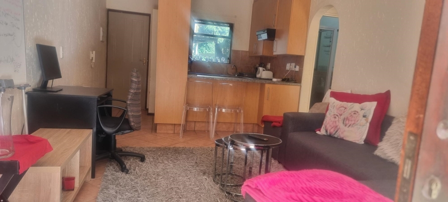 1 Bedroom Property for Sale in Pineslopes Gauteng