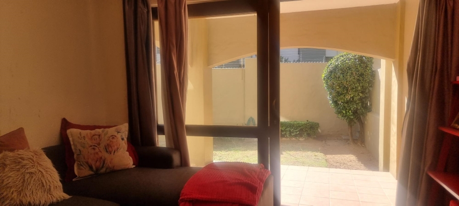 1 Bedroom Property for Sale in Pineslopes Gauteng