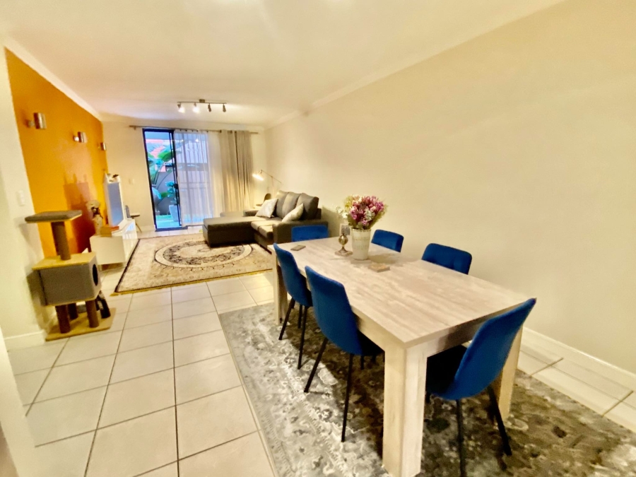 To Let 2 Bedroom Property for Rent in Morningside Gauteng