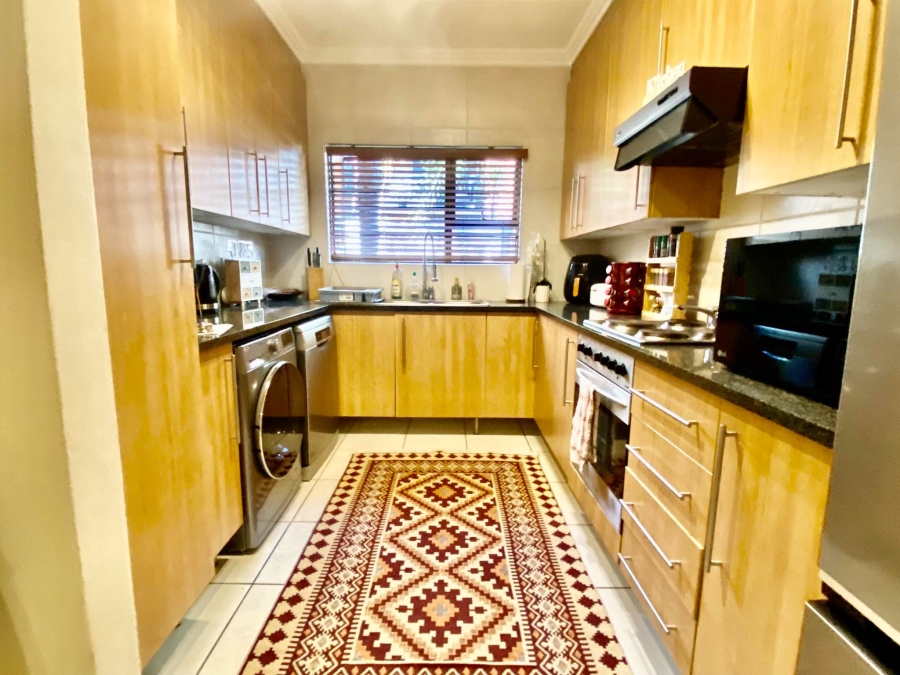 To Let 2 Bedroom Property for Rent in Morningside Gauteng