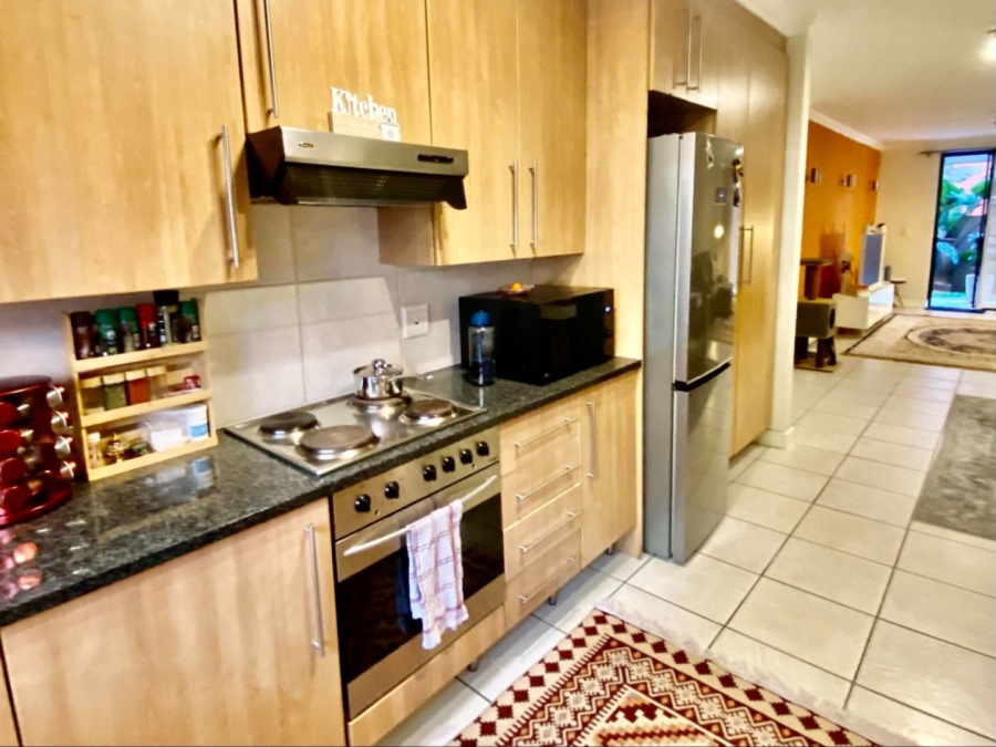 To Let 2 Bedroom Property for Rent in Morningside Gauteng