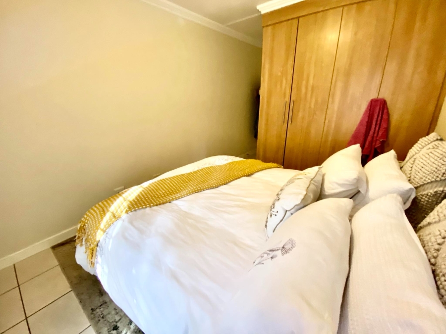 To Let 2 Bedroom Property for Rent in Morningside Gauteng
