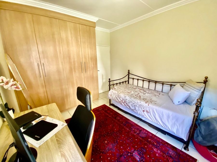 To Let 2 Bedroom Property for Rent in Morningside Gauteng