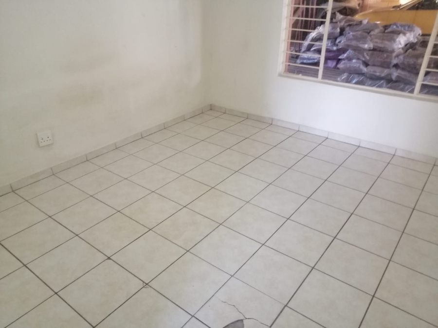 To Let 2 Bedroom Property for Rent in Krugersdorp North Gauteng
