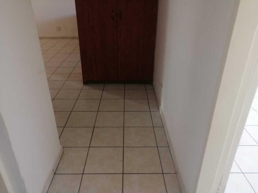 To Let 2 Bedroom Property for Rent in Krugersdorp North Gauteng