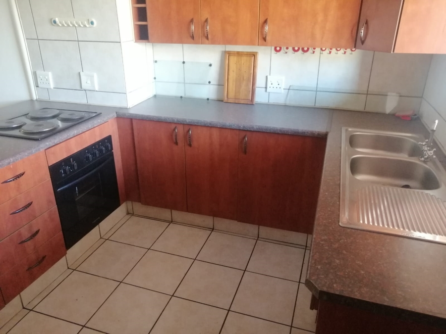 To Let 2 Bedroom Property for Rent in Krugersdorp North Gauteng