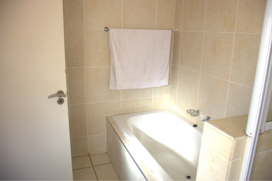 To Let 3 Bedroom Property for Rent in Sunninghill Gauteng
