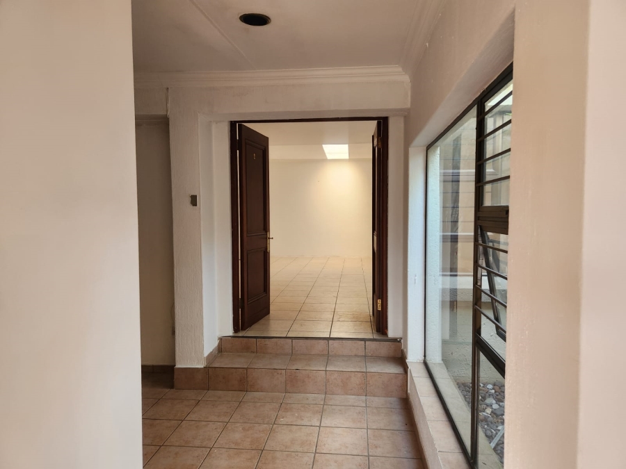 To Let 2 Bedroom Property for Rent in Wilgeheuwel Gauteng