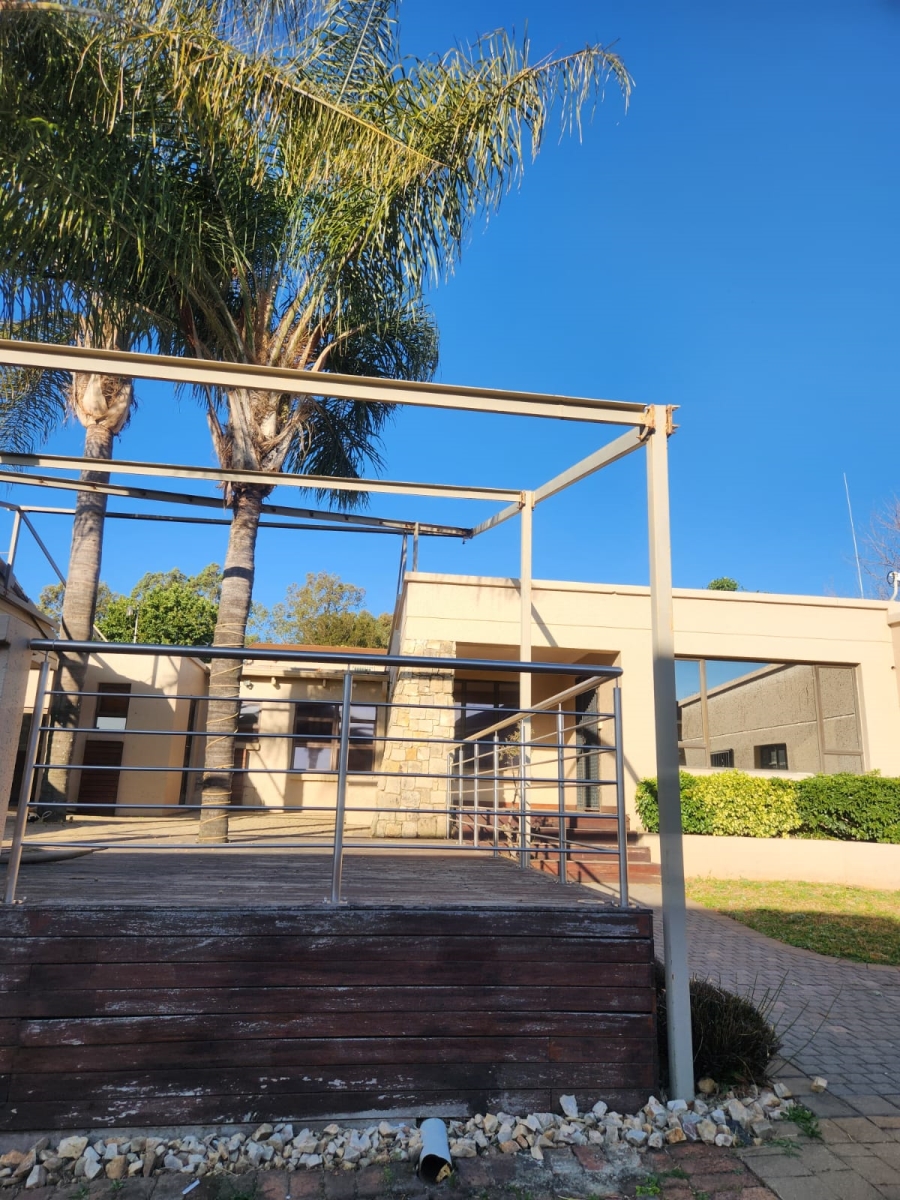 To Let 2 Bedroom Property for Rent in Wilgeheuwel Gauteng