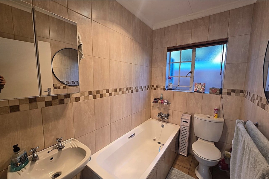 To Let 3 Bedroom Property for Rent in Montana Gauteng