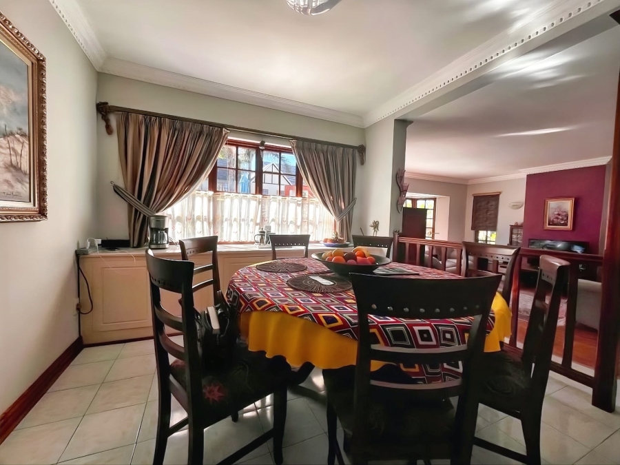 4 Bedroom Property for Sale in Lakefield Gauteng