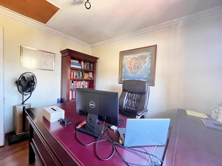 4 Bedroom Property for Sale in Lakefield Gauteng