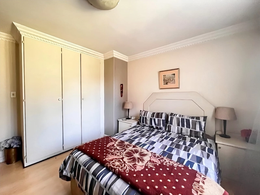4 Bedroom Property for Sale in Lakefield Gauteng