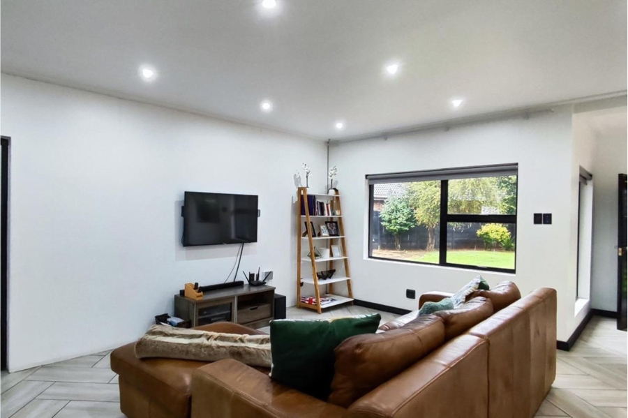 3 Bedroom Property for Sale in Rynfield Gauteng