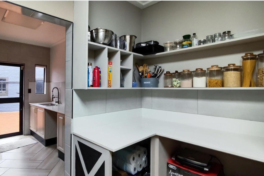 3 Bedroom Property for Sale in Rynfield Gauteng