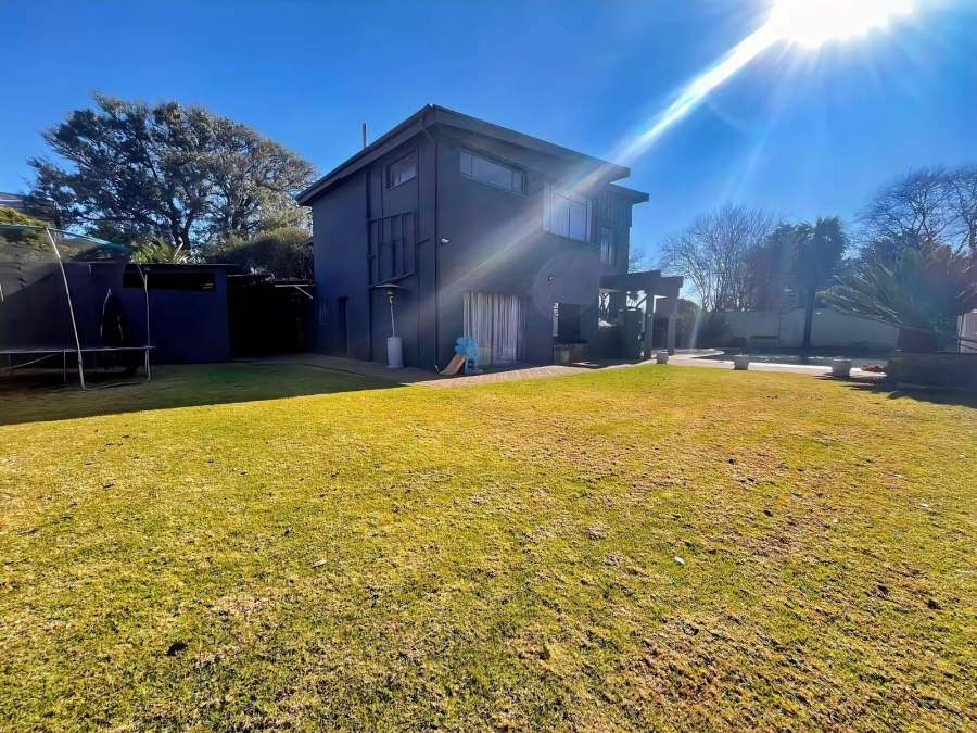 5 Bedroom Property for Sale in Brakpan Central Gauteng