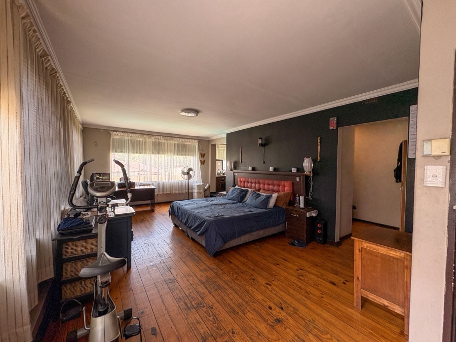 5 Bedroom Property for Sale in Brakpan Central Gauteng