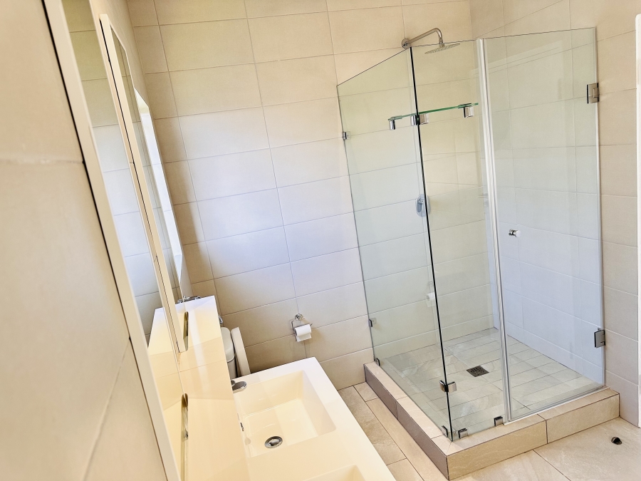 To Let 3 Bedroom Property for Rent in Crowthorne AH Gauteng