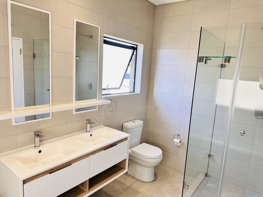 To Let 3 Bedroom Property for Rent in Crowthorne AH Gauteng