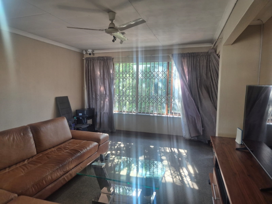 2 Bedroom Property for Sale in Sunninghill Gauteng