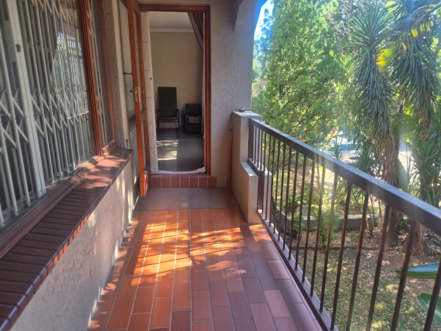 2 Bedroom Property for Sale in Sunninghill Gauteng