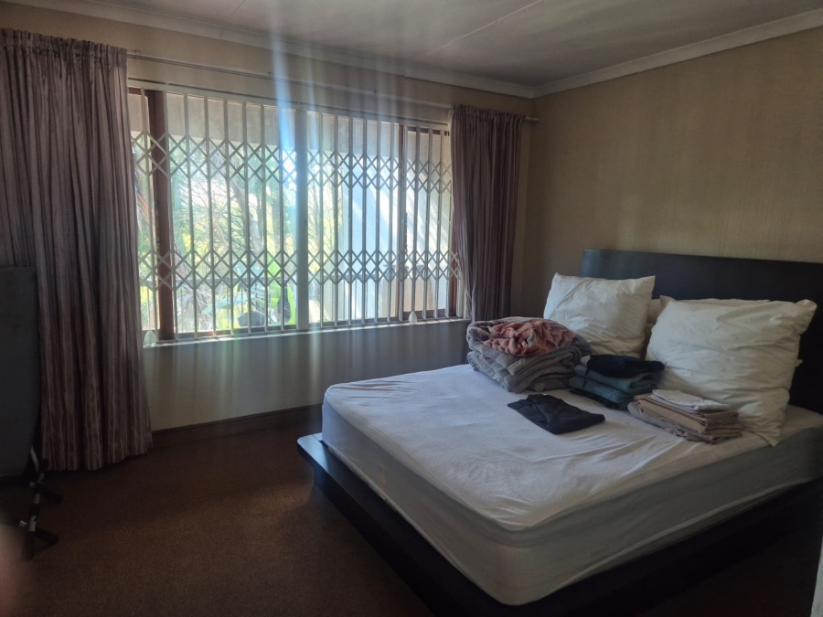 2 Bedroom Property for Sale in Sunninghill Gauteng
