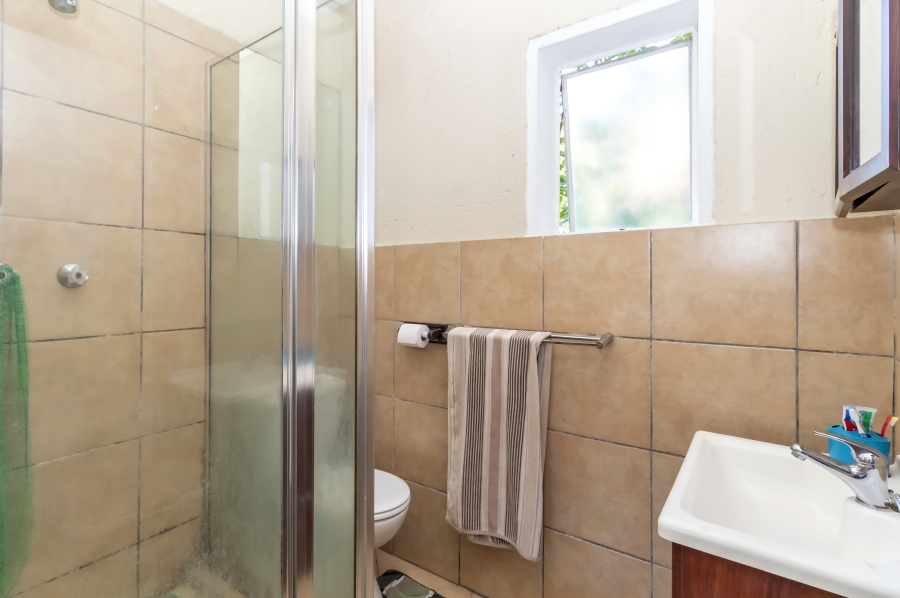 2 Bedroom Property for Sale in Magaliessig Gauteng