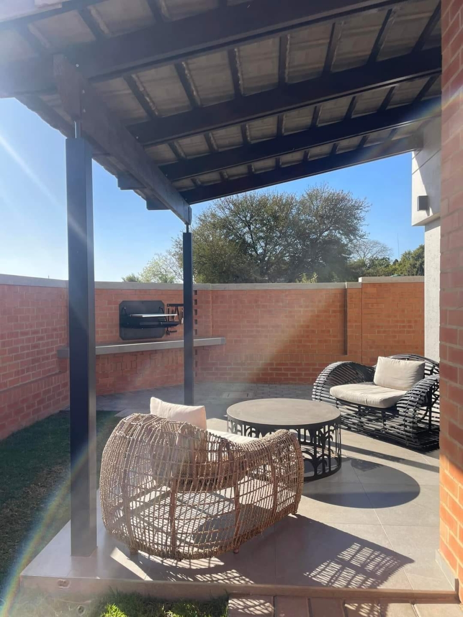 2 Bedroom Property for Sale in Montana Gauteng