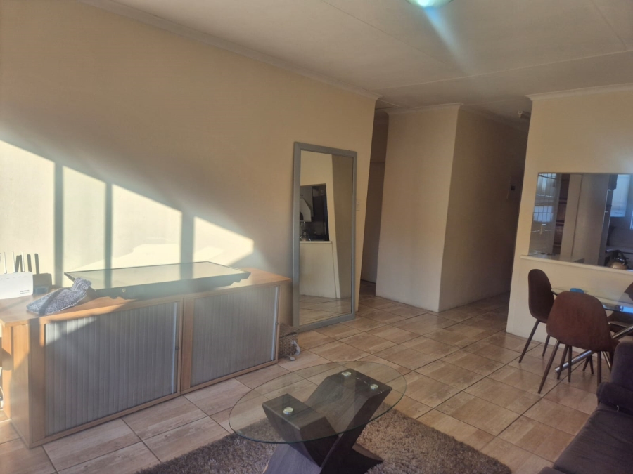 2 Bedroom Property for Sale in Buccleuch Gauteng