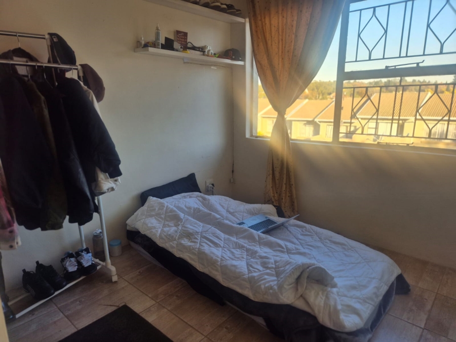 2 Bedroom Property for Sale in Buccleuch Gauteng