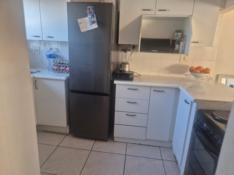 2 Bedroom Property for Sale in Buccleuch Gauteng