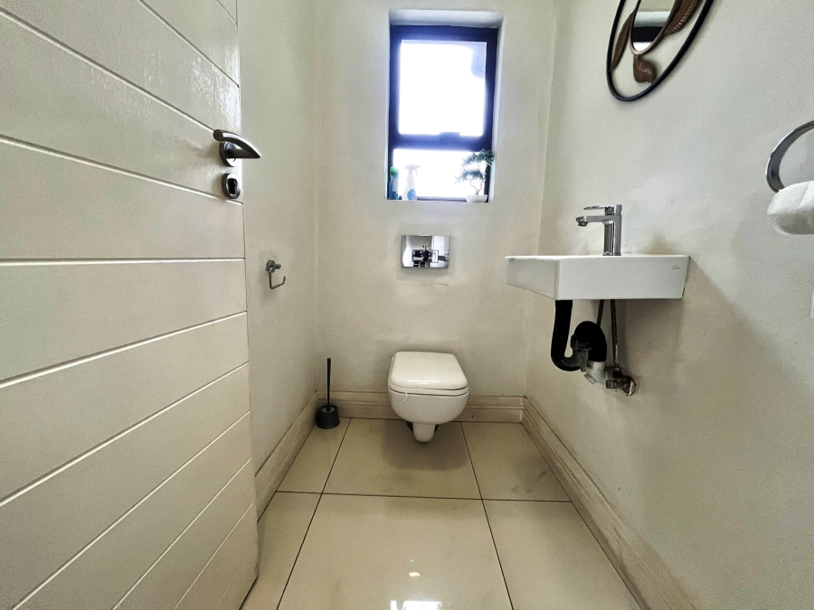 3 Bedroom Property for Sale in Blue Valley Golf Estate Gauteng