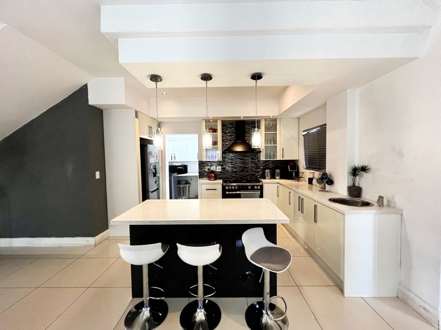 3 Bedroom Property for Sale in Blue Valley Golf Estate Gauteng